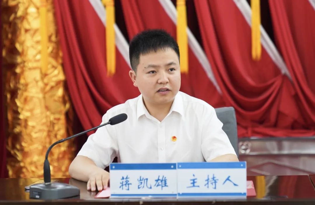 071691371703476183.jpeg 蔣凱雄主持揭牌儀式.jpg