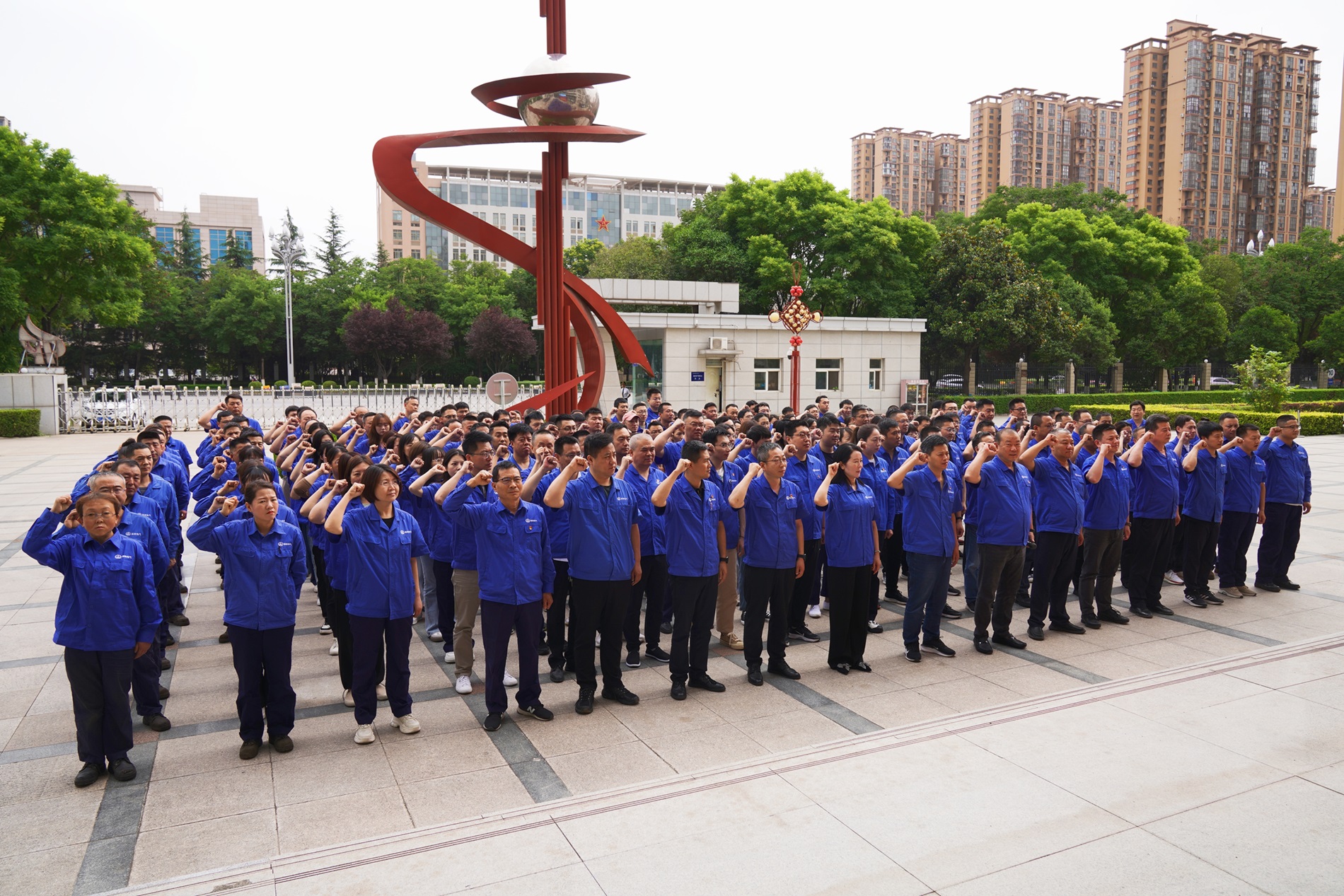 311730355221501213.jpeg 機關(guān)樓-宣誓 - 副本.jpg