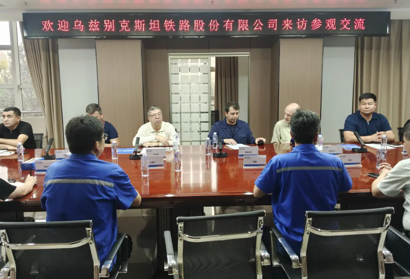 221758511353769434.png 座談會.png